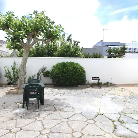 Holiday home Claudio By Renthousesalento *